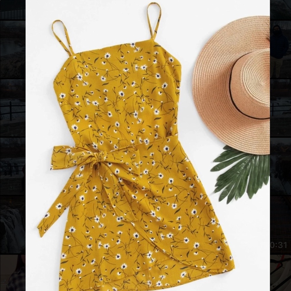 Open Back Wrap Daisy Print Cami Dress